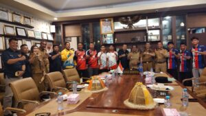 Penjabat Bupati Jeneponto Bersama Forkopimda dan Pengurus KONI Secara Resmi Melepas Para Atlet Asal Jeneponto yang Lolos ke PON XXI Aceh-Medan